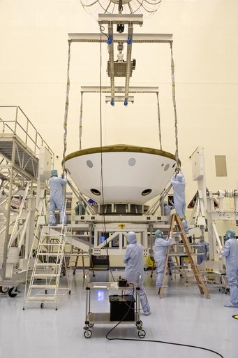 Mars 2020 Lift Activities in PHSF
