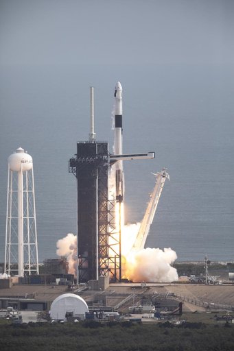 SpaceX In-Flight Abort Test - Launch, VAB