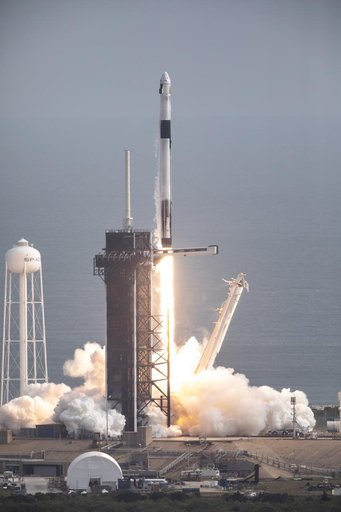 SpaceX In-Flight Abort Test - Launch, VAB