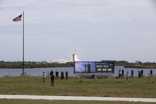 SpaceX In-Flight Abort Test - Launch, Press Site