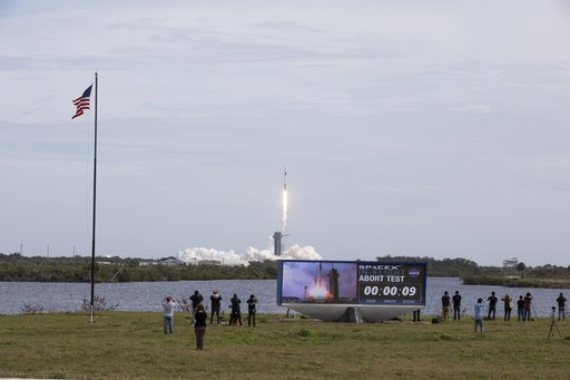 SpaceX In-Flight Abort Test - Launch, Press Site