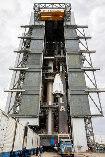 Solar Orbiter Spacecraft Lift and Mate