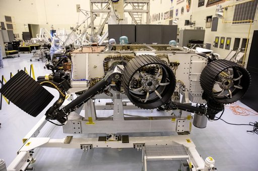 Mars 2020 Rover Processing in PHSF - Cleaning