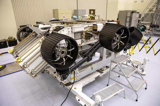 Mars 2020 Rover Processing in PHSF - Cleaning