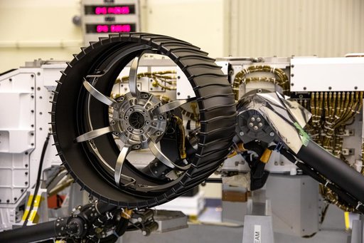 Mars 2020 Rover Processing in PHSF - Cleaning