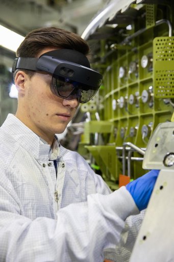 Augmented Reality Work on Orion CM Heatshield
