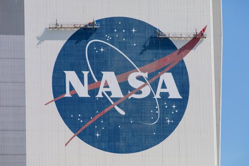 NASA Meatball Painting at VAB
