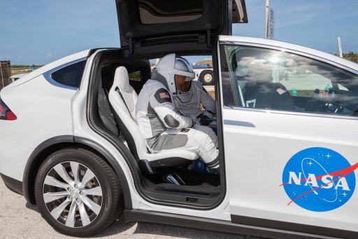 SpaceX Demo-2 Dry Dress Rehearsal - Astronauts at Pad 39A