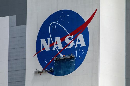NASA Meatball Painting on VAB