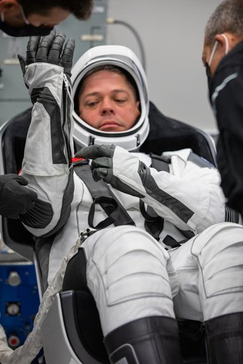 SpaceX Demo-2 Astronaut Suit-Up