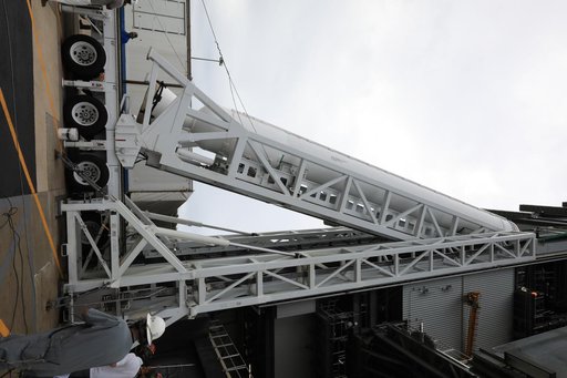 Mars 2020 SRB 2 Lift and Mate