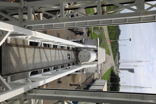 Mars 2020 SRB 3 Preparations for Lift and Mate