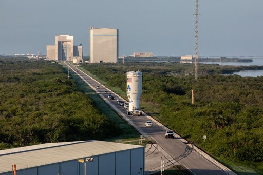 Mars 2020 Centaur Lift and Mate