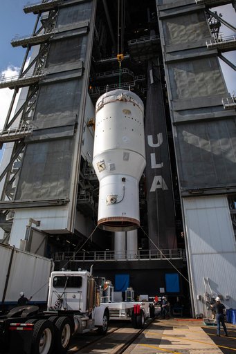 Mars 2020 Centaur Lift and Mate