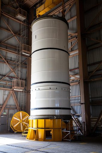 Artemis I Booster Segment Mate Pinning