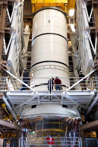 Artemis I Booster Segment Mate Pinning