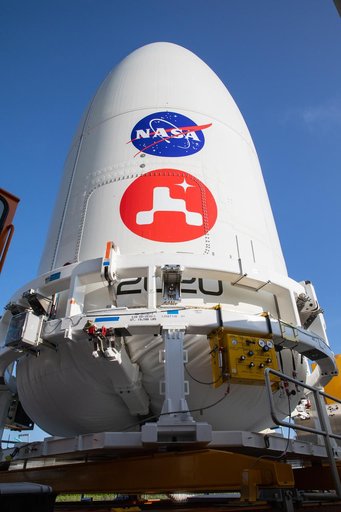 Mars 2020 Spacecraft Mate to Atlas V