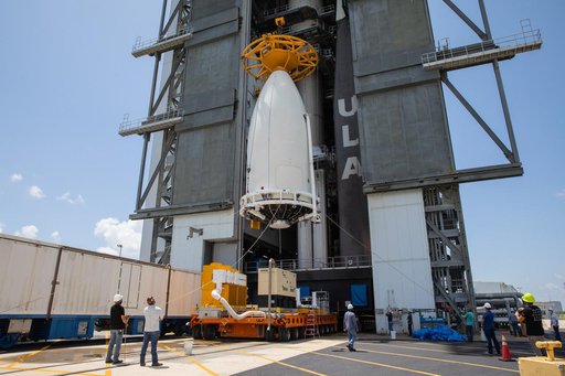 Mars 2020 Spacecraft Mate to Atlas V