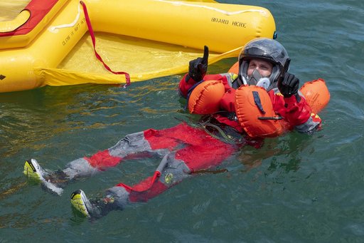 CCP SpaceX Crew-1 Astronaut Training: Emergency Water Egress Exe