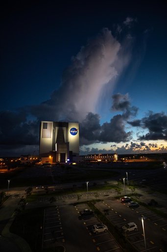 Creative Photography - VAB, Sunrise