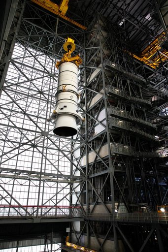 Artemis SLS Booster Stacking Practice on ML