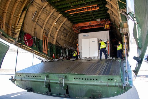 Sentinel-6 Spacecraft Arrival/Offload
