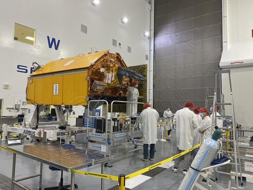 Sentinel-6 Spacecraft Processing