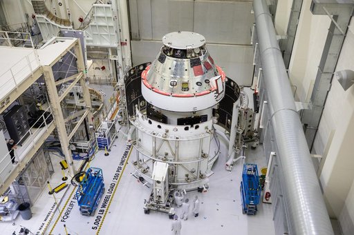 Artemis I Spacecraft Adapter Jettison Fairing Install
