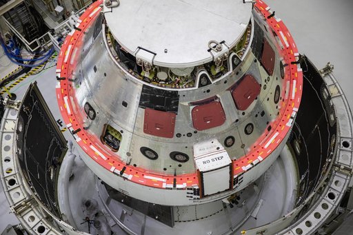 Artemis I Spacecraft Adapter Jettison Fairing Install