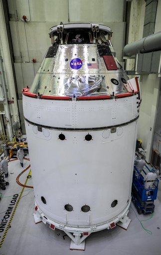 Artemis I Spacecraft Adapter Jettison Fairing Installed - NASA M