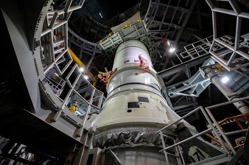 SLS Artemis I Aft Segment Stacking