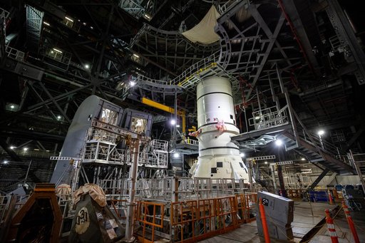 SLS Artemis I Aft Segment Stacking