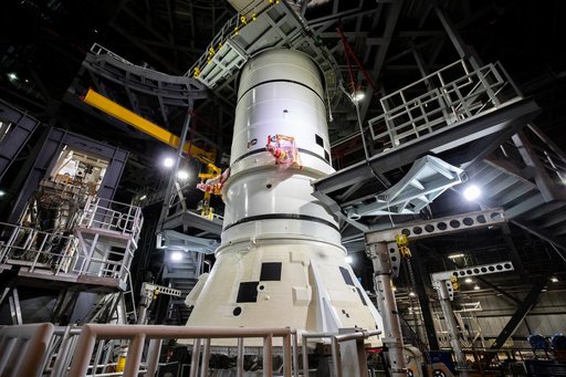 SLS Artemis I Aft Segment Stacking