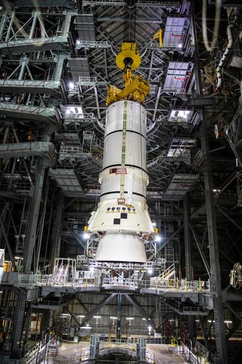 SLS Artemis I Aft Segment Stacking