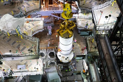 SLS Artemis I Aft Segment Stacking