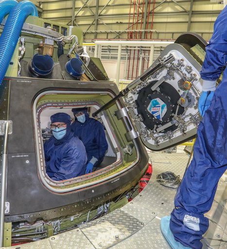 NASA Astronauts Visit C3PF