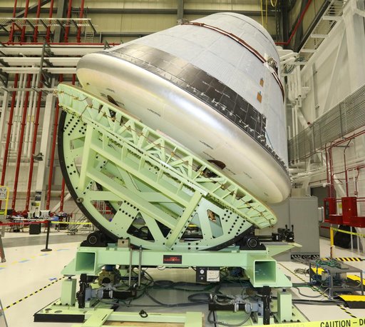 Boeing CST-100 Starliner Crew Module Weight and Center of Gravity Test