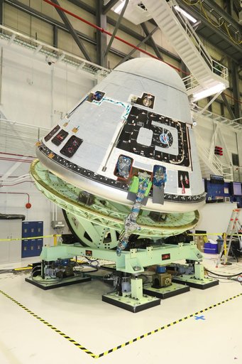 Boeing CST-100 Starliner Crew Module Weight and Center of Gravity Test