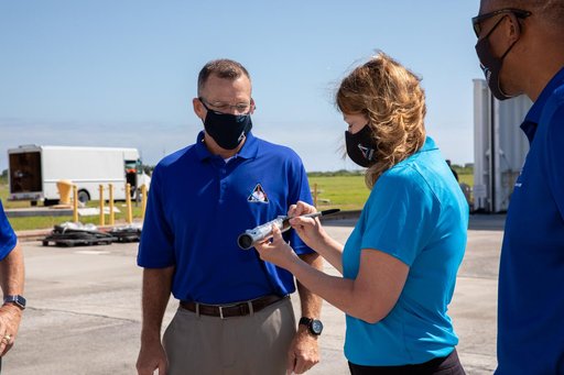 Artemis I Core Stage Arrival at KSC: SLS to EGS Handover
