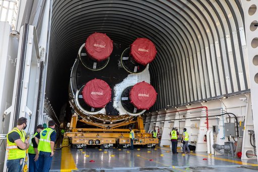 Artemis I Core Stage Offload to VAB