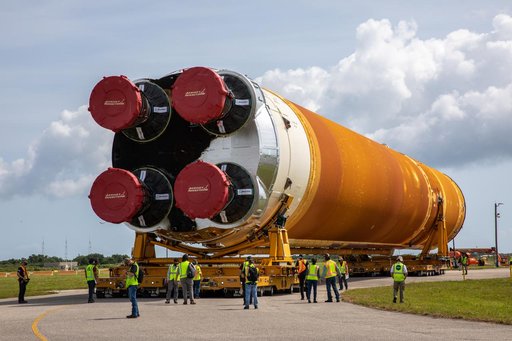 Artemis I Core Stage Offload to VAB