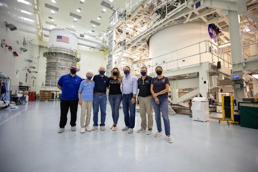 Charlie Duke and Nicole Stott Visit KSC