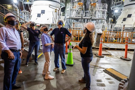 Charlie Duke and Nicole Stott Visit KSC