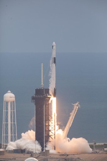 SpaceX CRS-22 Liftoff