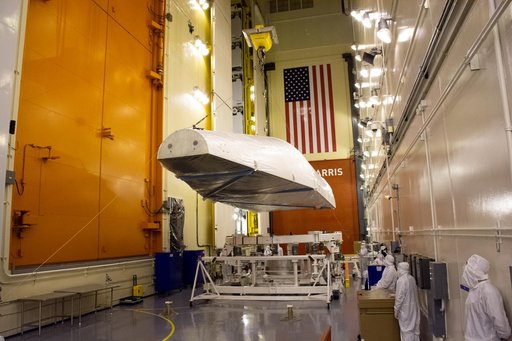Landsat 9 Fairing(s) Transport from HIF to IPF