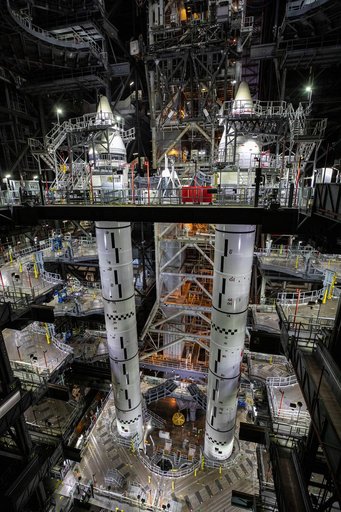 Artemis I SLS Core Stage Prep for Lift/Mate