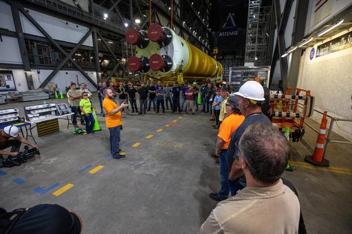 Artemis I SLS Core Stage Prep for Lift/Mate
