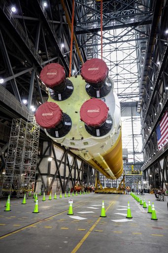 Artemis I SLS Core Stage Prep for Lift/Mate