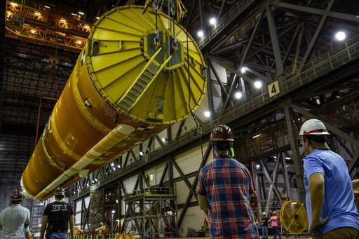 Artemis I SLS Core Stage Prep for Lift/Mate
