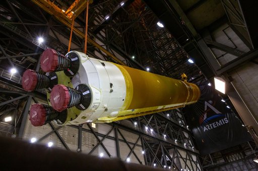Artemis I SLS Core Stage Prep for Lift/Mate
